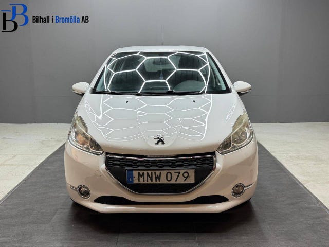 Peugeot 208 2014