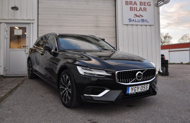 Volvo V60 2024