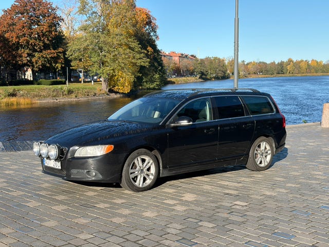 Volvo V70 2013