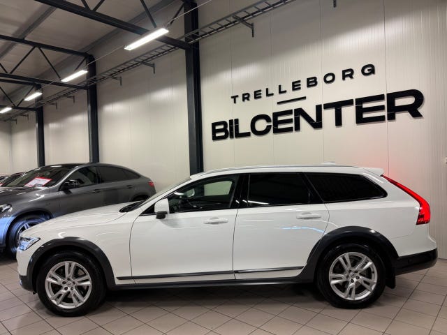 Volvo V90 Cross Country 2018 – bild 3