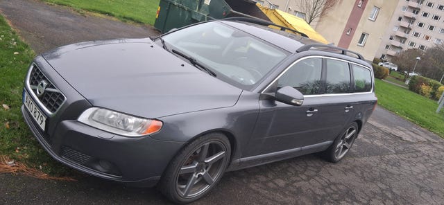 Volvo V70 2011