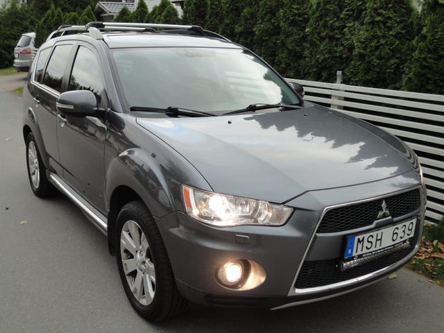 Mitsubishi Outlander 2012
