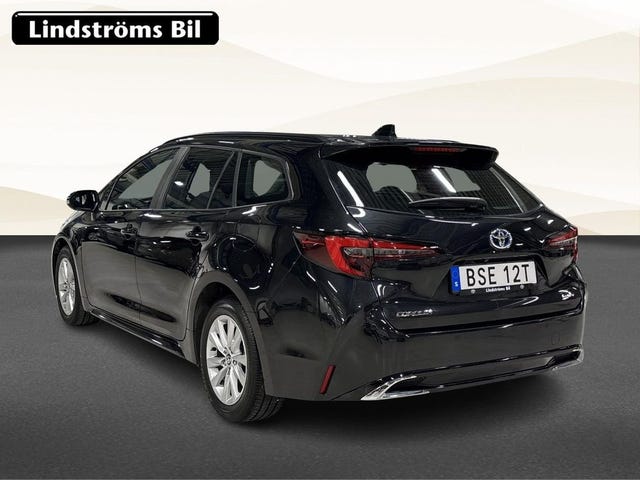 Toyota Corolla 2024 – bild 4
