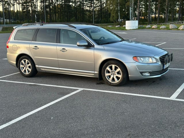 Volvo V70 2014