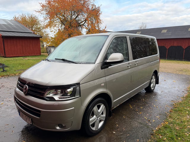 Volkswagen Multivan 2012