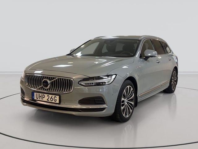 Volvo V90 2025