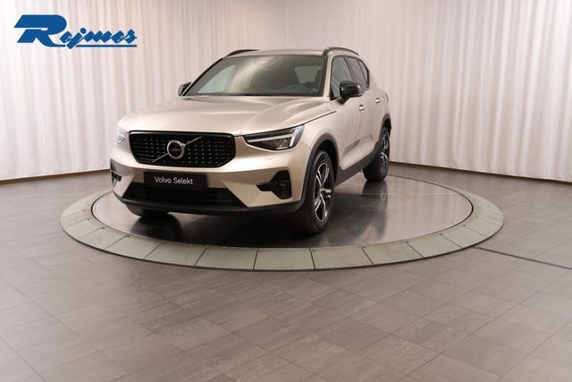 Volvo XC40 2024