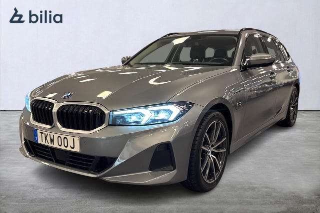 BMW 330e 2023