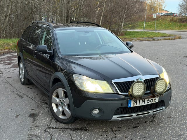 Skoda Octavia Scout 2012