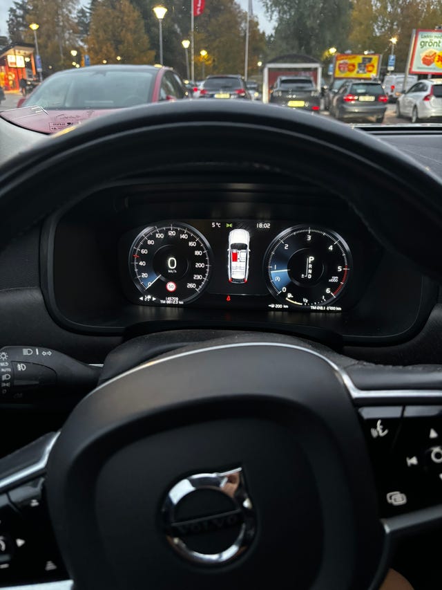 Volvo V90 Cross Country 2019 – bild 2