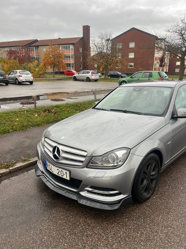 Mercedes-Benz C 250 2012