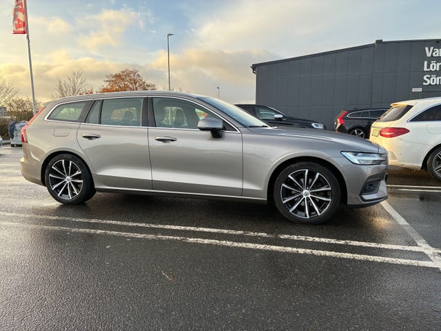 Volvo V60 2019