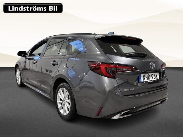 Toyota Corolla 2024 – bild 4