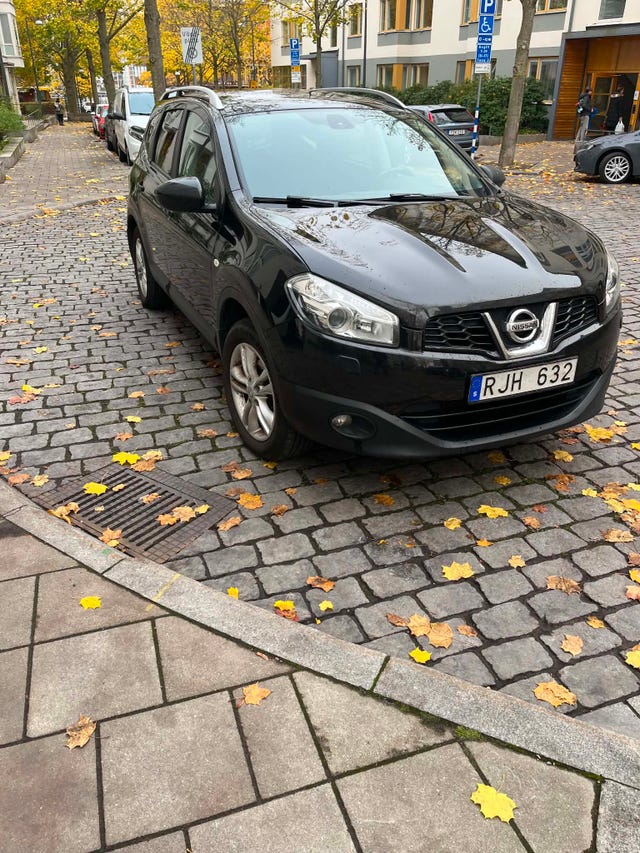 Nissan Qashqai+2 2011