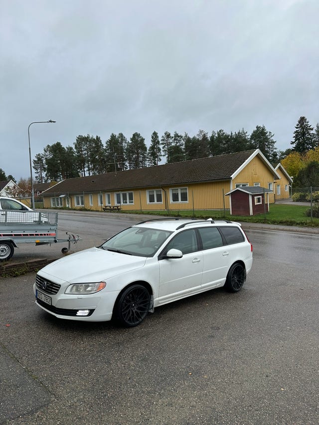Volvo V70 2014
