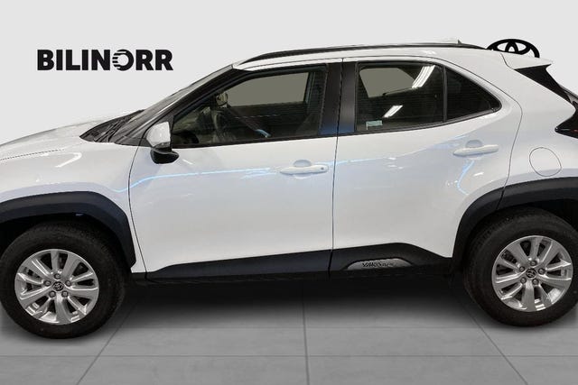 Toyota Yaris Cross 2023 – bild 3