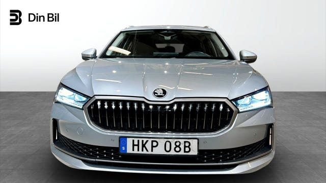 Skoda Superb 2025 – bild 4
