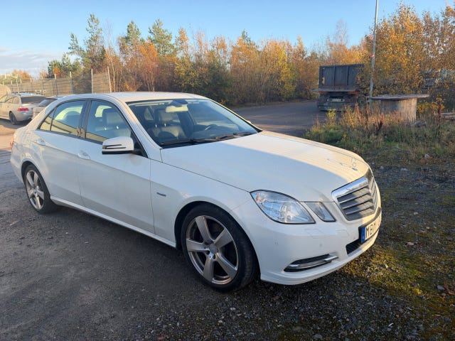 Mercedes-Benz E 200 2012