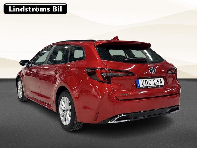 Toyota Corolla 2024 – bild 4