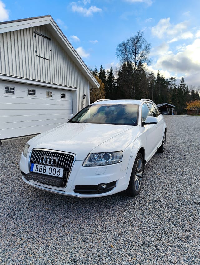 Audi A6 allroad 2011