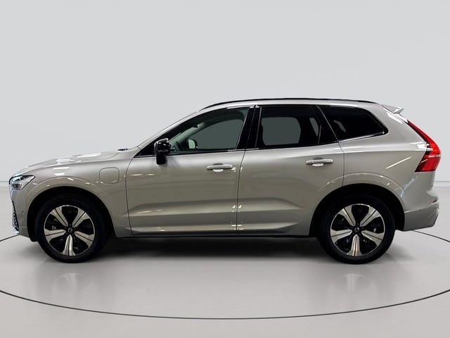 Volvo XC60 2025 – bild 2