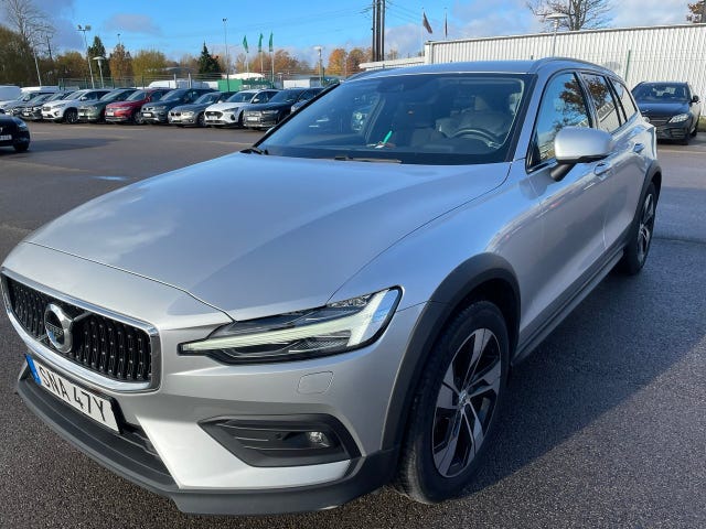 Volvo V60 Cross Country 2022