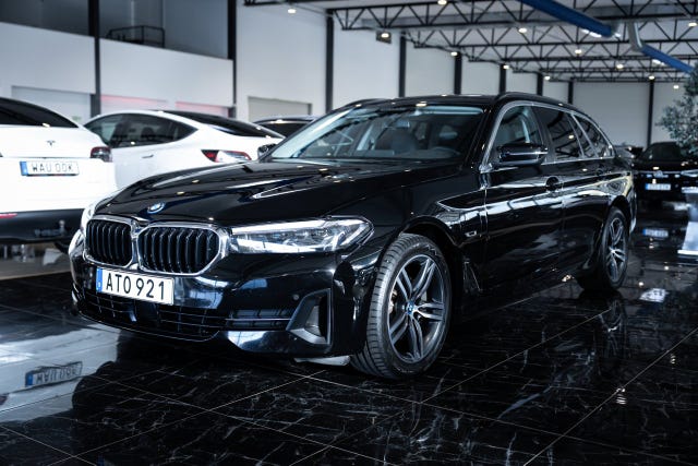 BMW 530e 2023