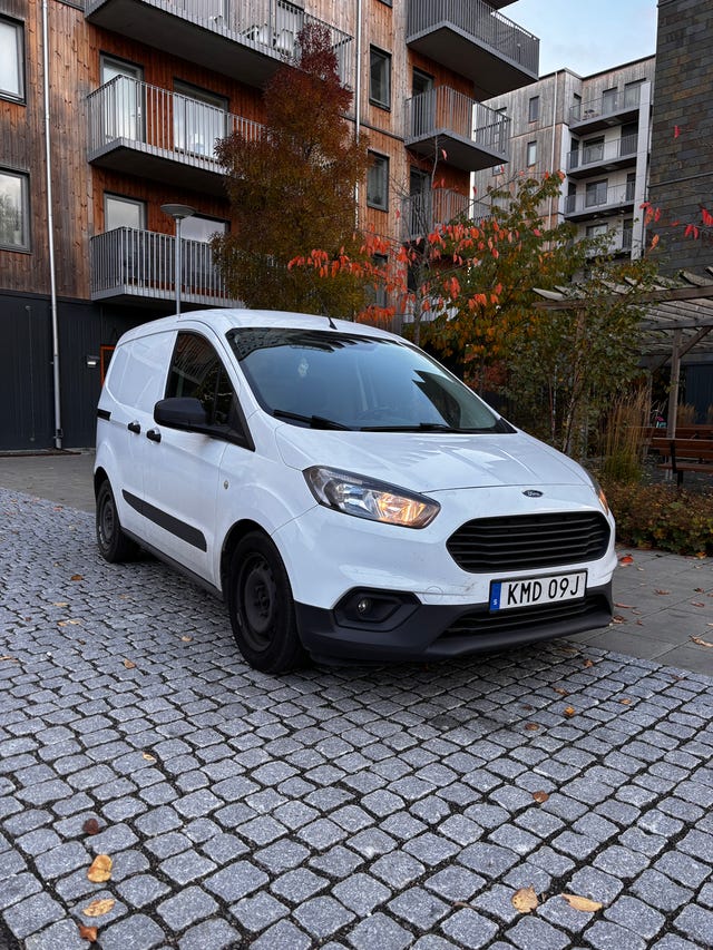 Ford Transit Courier 2020