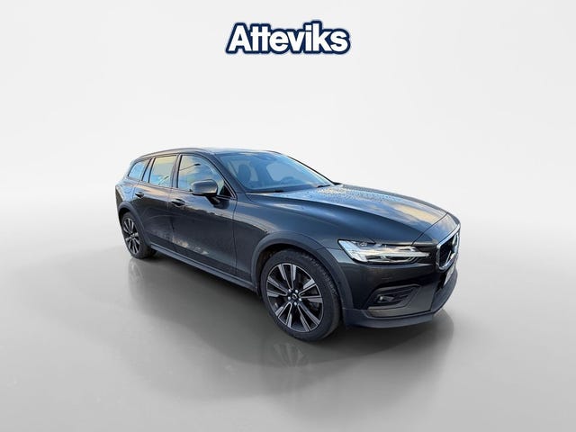 Volvo V60 Cross Country 2022