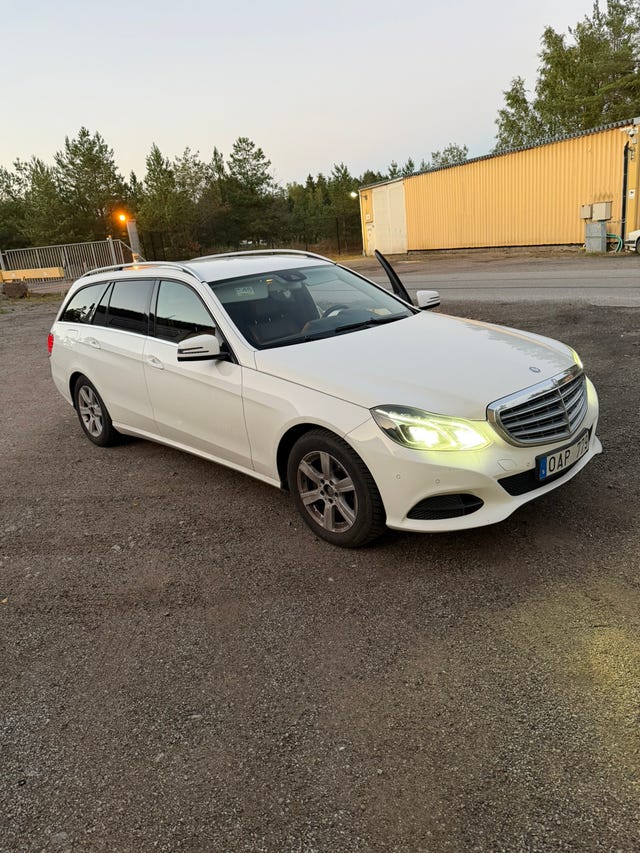 Mercedes-Benz E 220 2014