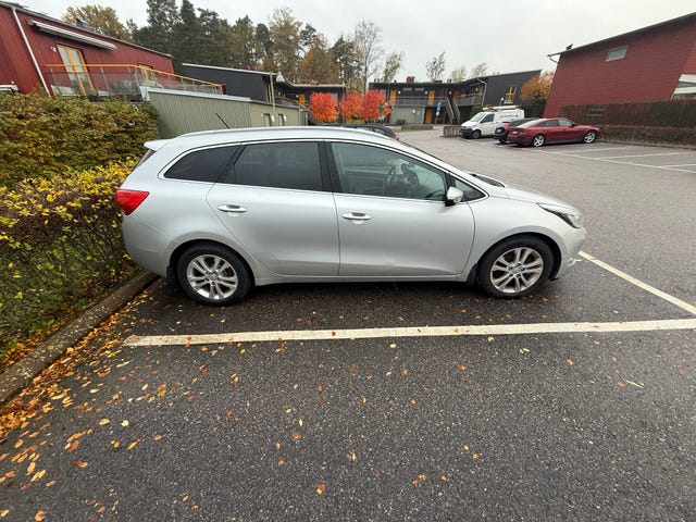 Kia Ceed 2014 – bild 3