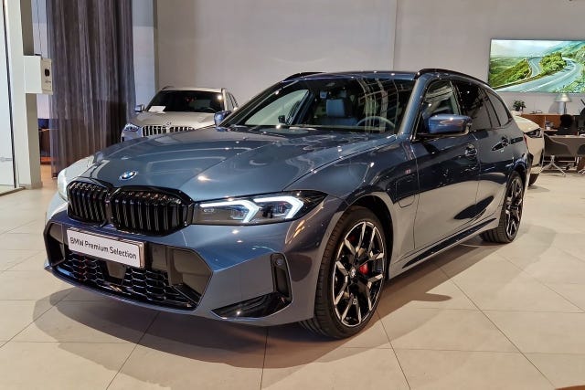 BMW 330e 2026
