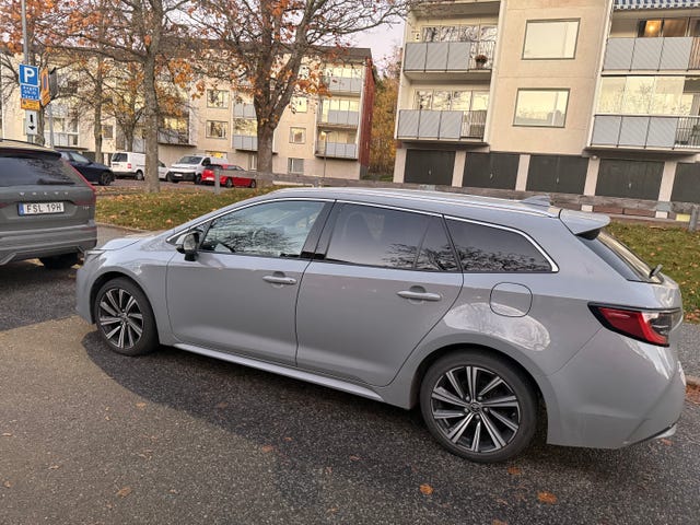 Toyota Corolla 2022 – bild 4