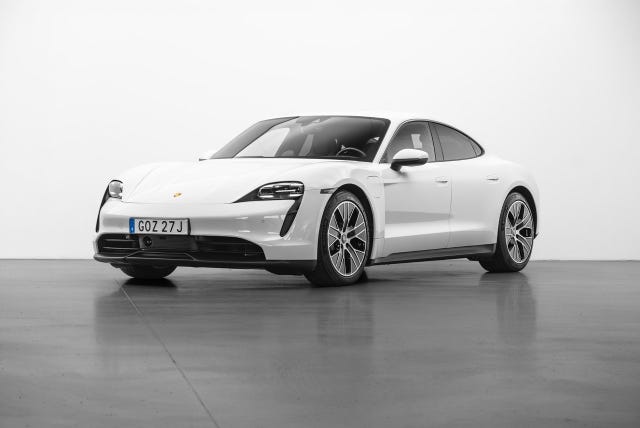 Porsche Taycan 2021
