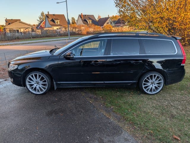 Volvo V70 2016