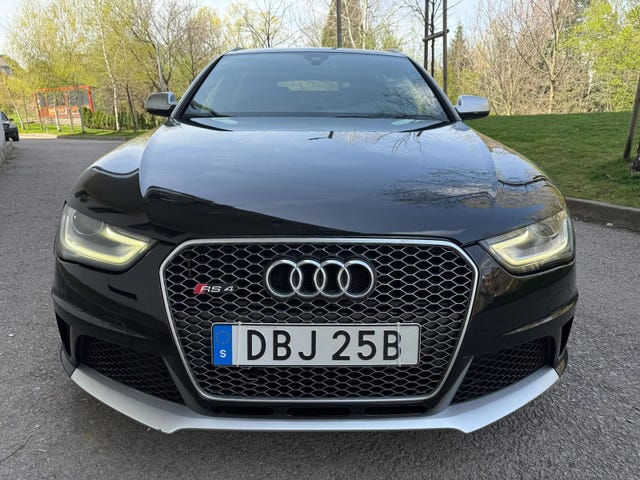 Audi RS4 2015
