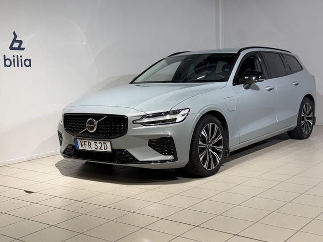 Volvo V60 2025