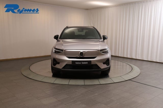 Volvo EX40 2026