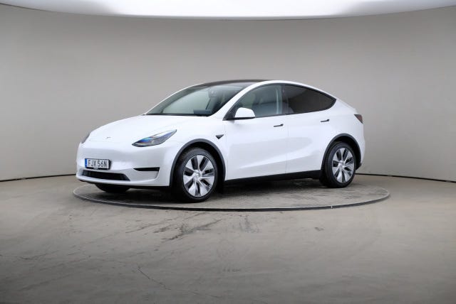 Tesla Model Y 2022