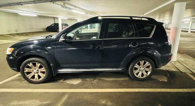 Mitsubishi Outlander 2012
