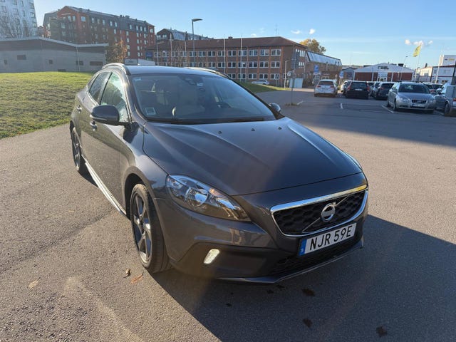 Volvo V40 Cross Country 2013