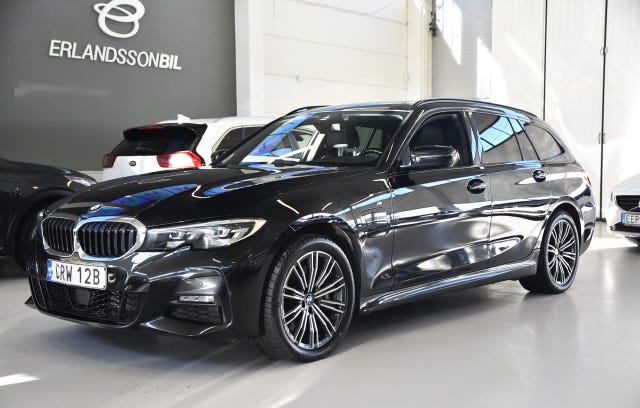 BMW 330e 2021
