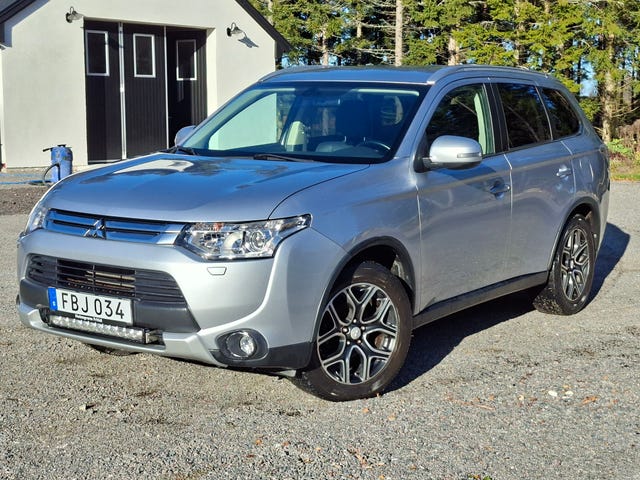 Mitsubishi Outlander 2015