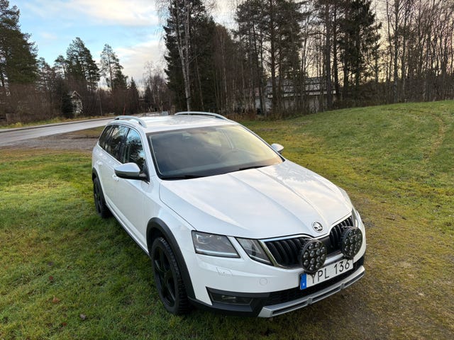 Skoda Octavia Scout 2018