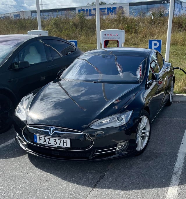 Tesla Model S 2015