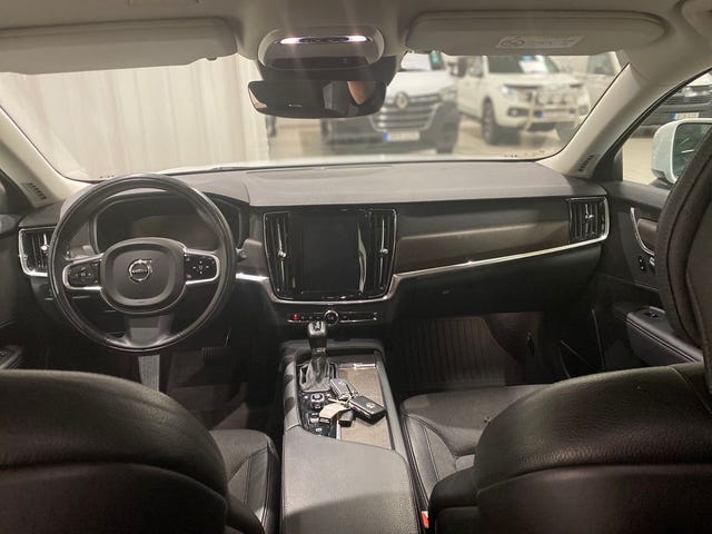 Volvo V90 Cross Country 2019 – bild 2