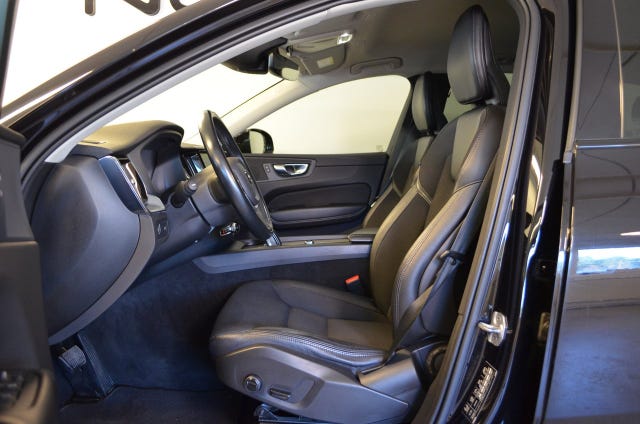 Volvo XC60 2021 – bild 2