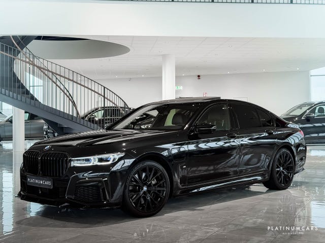 BMW 745e 2021