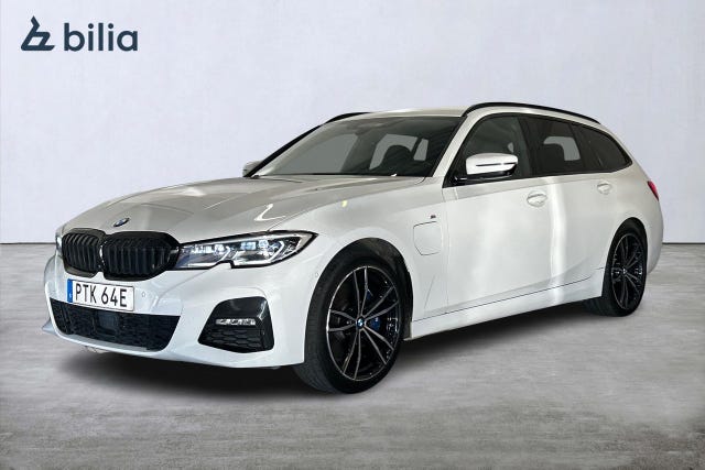 BMW 330e 2021