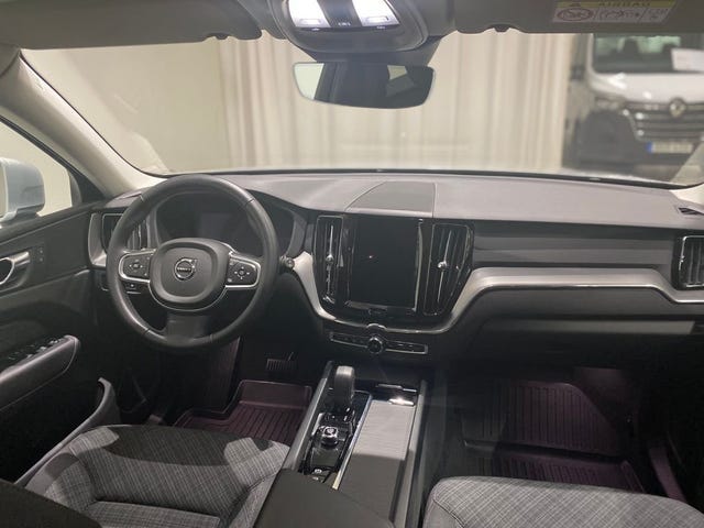 Volvo XC60 2025 – bild 2